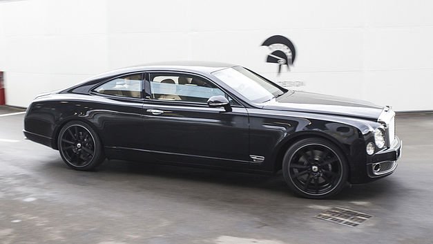 Ares Design coupe la Bentley Mulsanne
