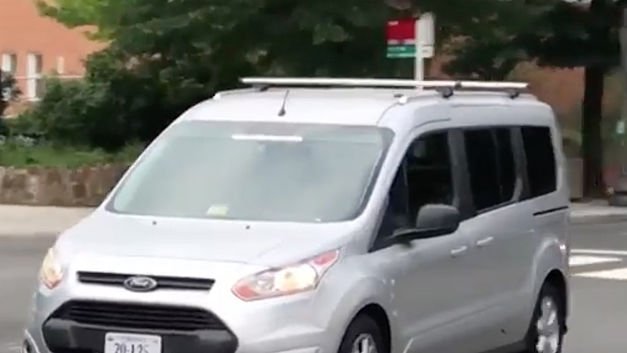 Deze Ford Transit rijdt zelf! Of toch niet (+VIDEO)