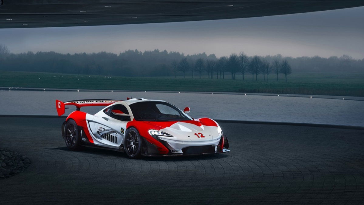 Een McLaren P1 gewijd aan Senna