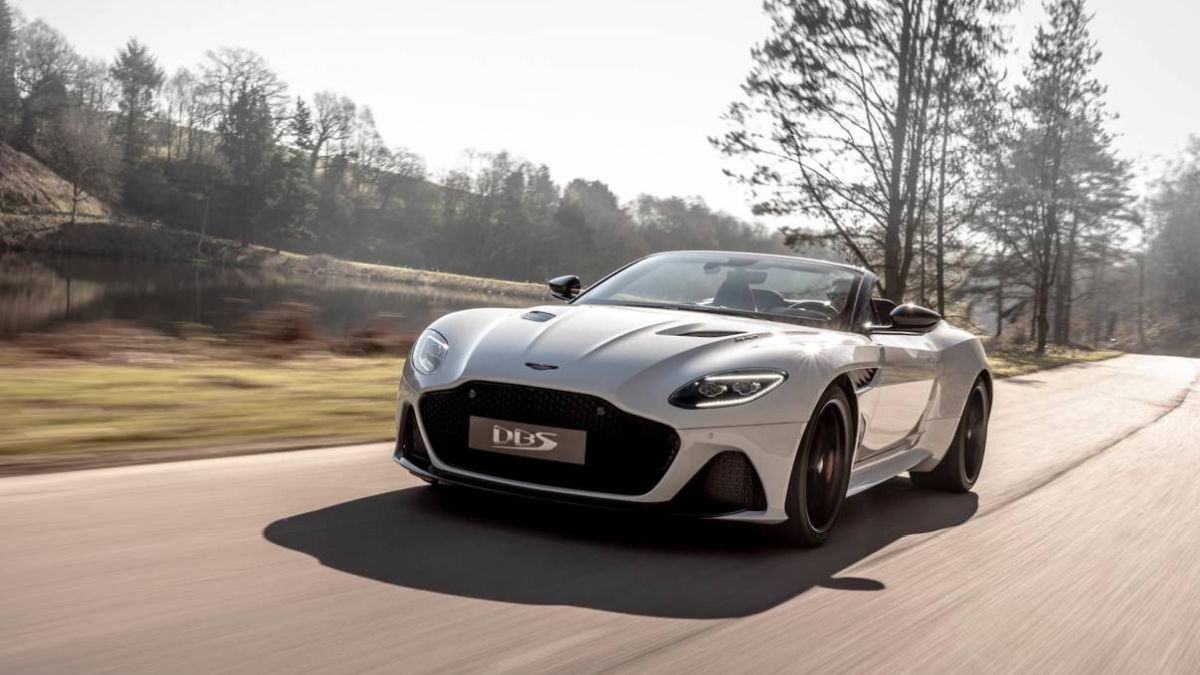 Aston Martin DBS Superleggera Volante: stijlvol de zomer in