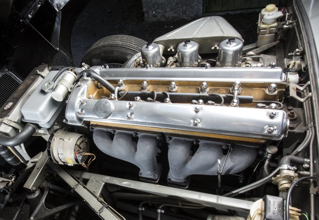 Jaguar herneemt de productie van een… 70 jaar oude motor