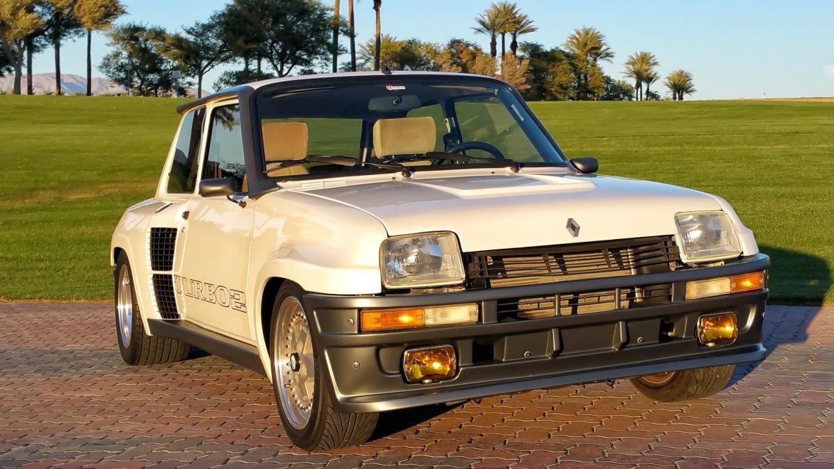 Cette Renault 5 Turbo 2 a un secret
