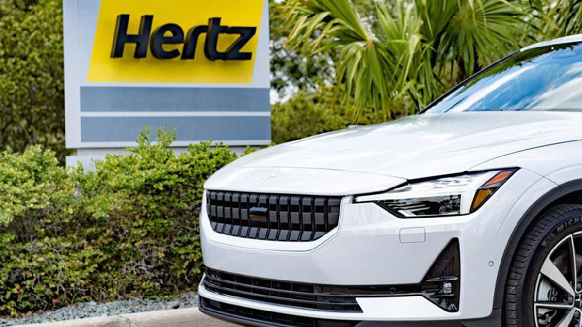 Polestar fournit 65.000 voitures électriques à la société de location Hertz
