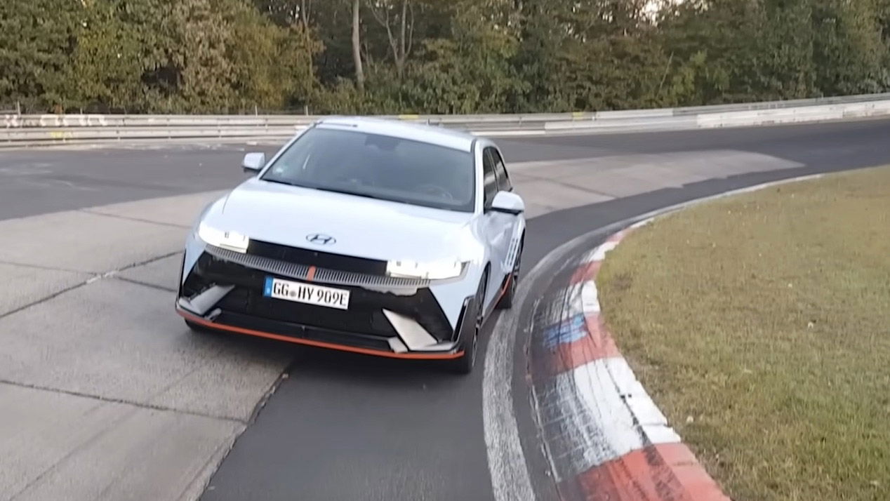 Hyundai Ioniq 5 N bijna even snel als BMW M2 CS op Nürburgring