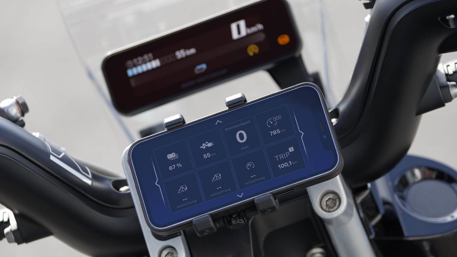 BMW-CE02_28.01.24_details_mj_ 70