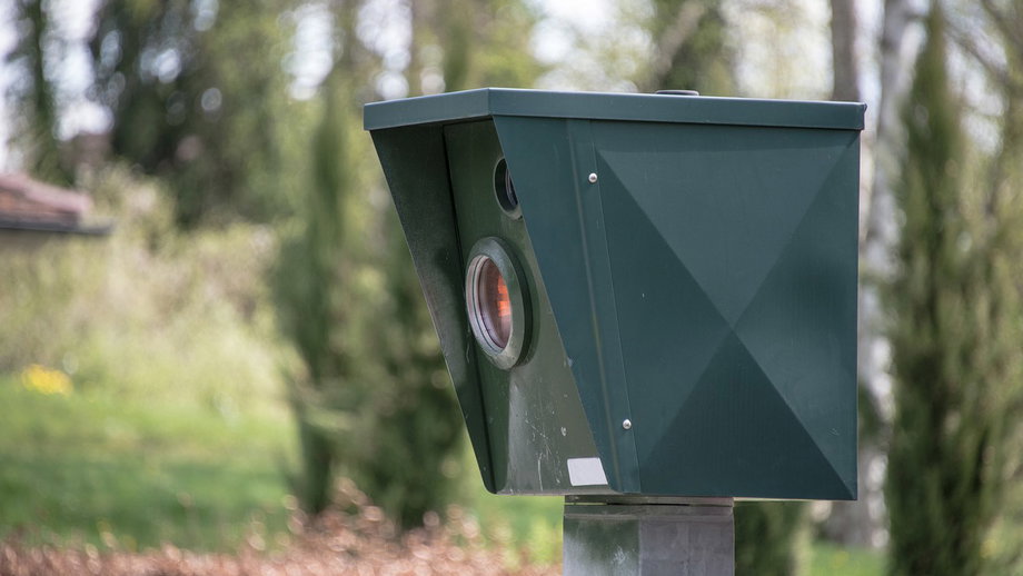 speed-camera-502970_1280