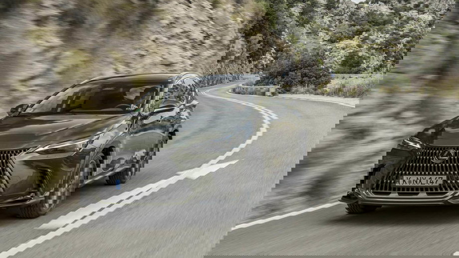 lexus-nx-hybride-2022