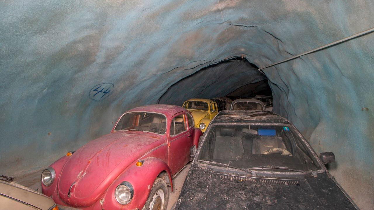 Une fantastique collection de Volkswagen retrouvée cachée dans une mine d’ardoise