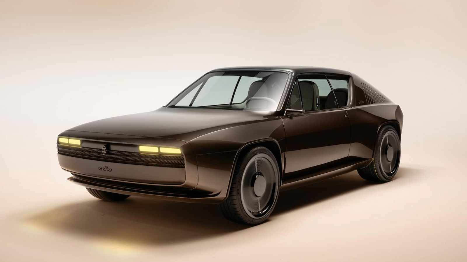 Renault Coupé R17 Ora Ïto : quand l’histoire rencontre l’avenir