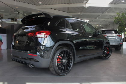 Mercedes Mercedes-AMG GLA 35 4MATIC 