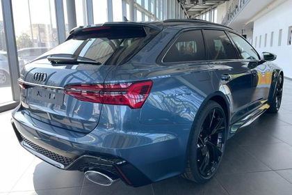 Audi RS6 Avant Tour Laser 22Z Leder Pano Stadt B&O...