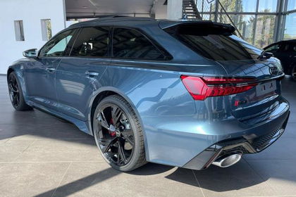 Audi RS6 Avant Tour Laser 22Z Leder Pano Stadt B&O...