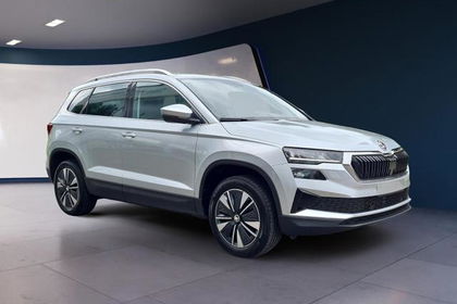 Skoda Karoq Style 1.5 TSI DSG LED ACC Kamera SmartL...