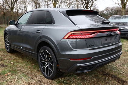 Audi Q8 Tour 55 TFSI 2xS line 22Z Matrix Pano HUD ...