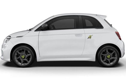 Abarth 500e 42 kWh LED Nav LM17Z PDC Tempomat CarPla... 