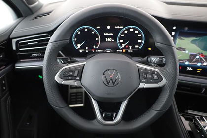 Volkswagen Touareg 3.0 TDI 210 kW 4Motion R-Line V6 Blac...