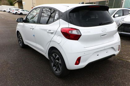 Hyundai i10 1.0 MPI 63 MY25 Nav Kam PDC CarPlay PrivG...