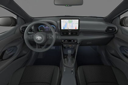 Toyota Yaris Style 1.5 130 ECVT LED Nav SHZ Kam Keyl...