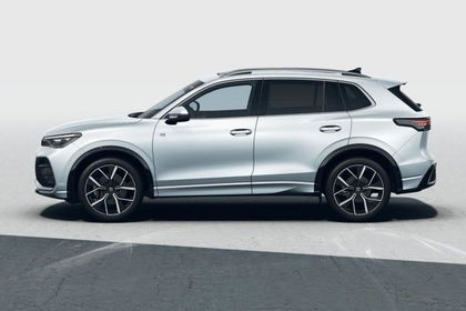 Volkswagen Tiguan R-Line 2.0 TDI 193 DSG 4M NavPro Pano ...