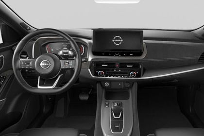 Nissan Qashqai Tekna+ MHEV CVT 158 Pano Bose Massage...