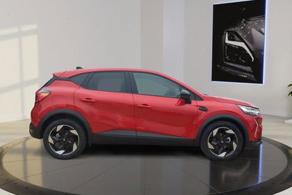 Renault Captur Techno SHZ+PDC+LED TCe 160 116kW (158...