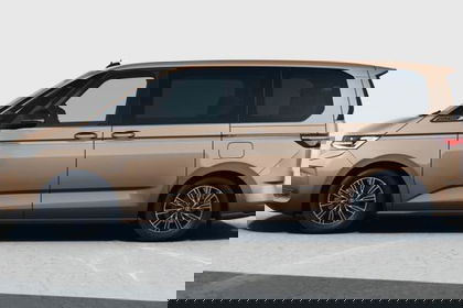 Volkswagen T7 Multivan TDI 150 DSG Style Matrix Nav AHK ...