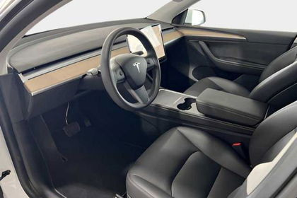 Tesla Model Y Long Range 2022, 19 Zoll Felgen 378k...