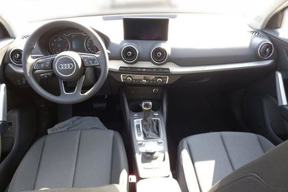 Audi Q2 advanced - Matrix LED Pano Dach 35 TDI S t...