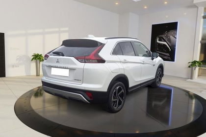 Mitsubishi Eclipse Cross Plus Navi Plug-In Hybrid PHEV 1...