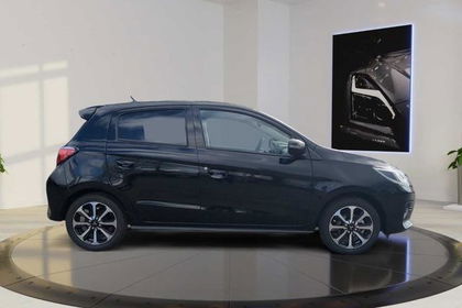 Mitsubishi Space Star TOP Bi-LED 1.2 MIVEC 52kW (71PS)...