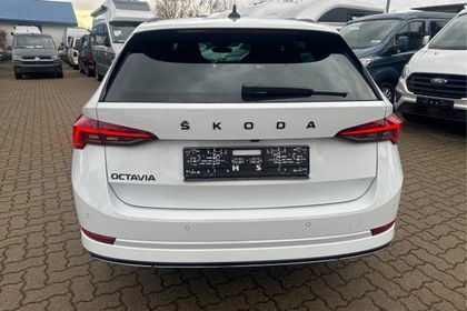 Skoda Octavia Combi Sportline *NAVI*ACC*SHZ V+H*18"...