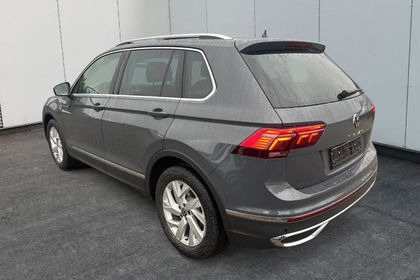 Volkswagen Tiguan Elegance AHK+NAVI+MATRIX-LED+EL.HECKKL...