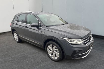 Volkswagen Tiguan Elegance AHK+NAVI+MATRIX-LED+EL.HECKKL...