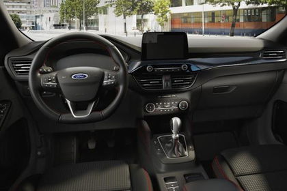 Ford Kuga 1.5 EcoBoost 150 ST-Line Pano Nav SHZ Ka...