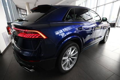 Audi RS Q8 Tour Q8 Pano Matrix Stadt B&O OptikP ...