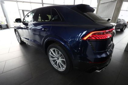 Audi RS Q8 Tour Q8 Pano Matrix Stadt B&O OptikP ...