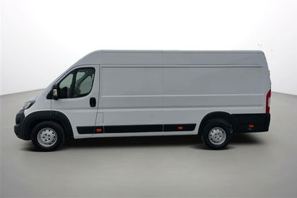 Peugeot Boxer 2.2 BlueHDi 140cv L4H2 CLIM / PDC AR / CRUISE