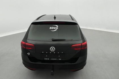 Volkswagen Passat Variant 1.6 TDi SCR DSG/ NAVI/FULL LED/JA/PDC AV AR