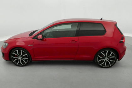 Volkswagen Golf GTI 2.0 GTI 221cv **NAVI/ALCANTARA/RADAR**