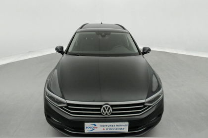 Volkswagen Passat Variant 1.6 TDi SCR DSG/ NAVI/FULL LED/JA/PDC AV AR