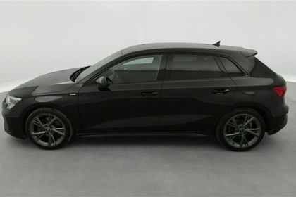 Audi A3 35 TFSI S line NAVI/FULL LED/JA18/PDC/CAMERA