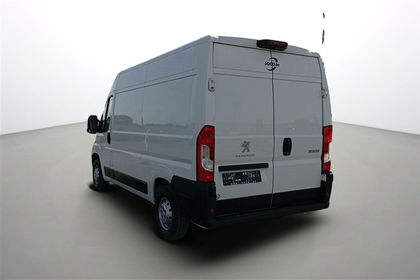 Peugeot Boxer 2.2 BlueHDi 140cv L2H2 NAVI / CAMERA / CRUISE