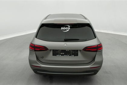 Mercedes B 180 Launch Edition/ AUTO / NAVI / FULL LED / APP CONNECT