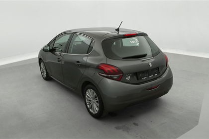 Peugeot 208 1.2i PureTech Allure 