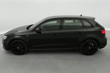 Audi A3 30 TDi 115cv S-Line NAVI / FULL LED / JA 18"