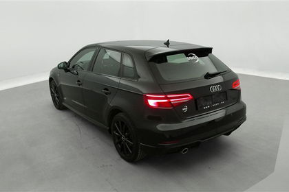 Audi A3 30 TDi 115cv S-Line NAVI / FULL LED / JA 18"