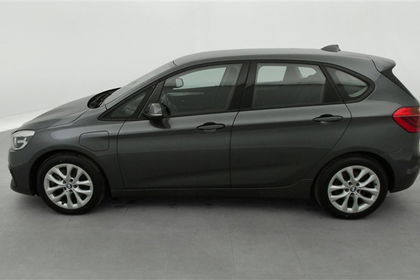 BMW 225 225xeA PHEV NAVI / PDC AV+AR / JA 17"