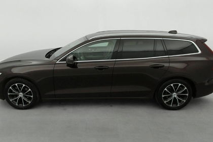 Volvo V60 2.0 D3 150cv Momentum NAVI / FULL LED / PDC AV+AR / JA 17"