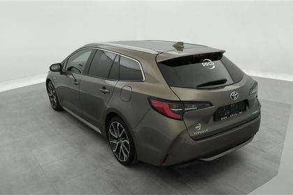 Toyota Corolla 2.0 Hybrid Premium Plus e-CVT NAVI / FULL LED / JA 18 "