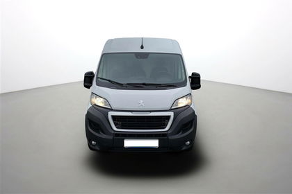 Peugeot Boxer 2.2 BlueHDi 140cv L2H2 NAVI / CAMERA / CRUISE